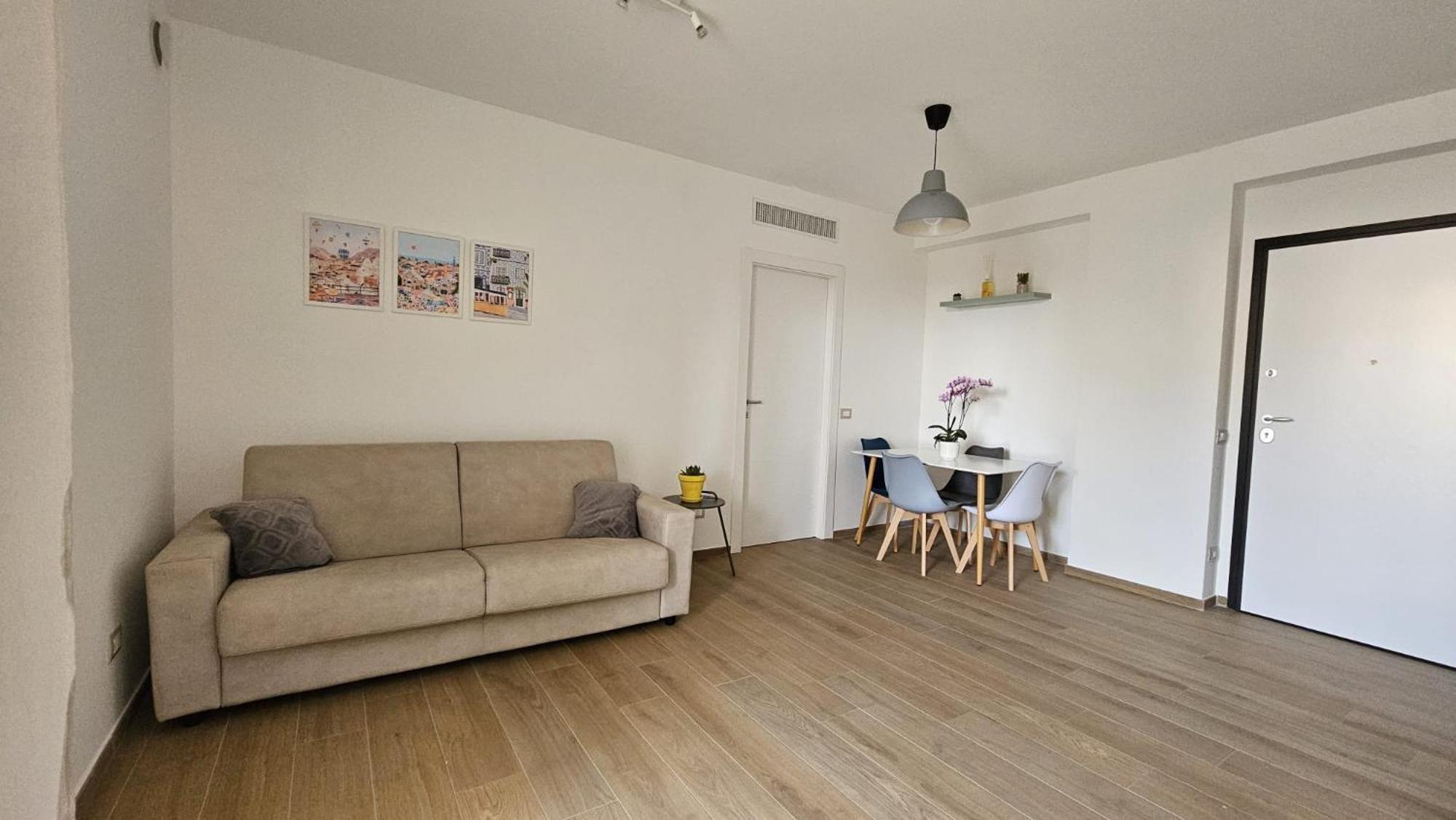 The Stopover Suite House 菲乌米奇诺 外观 照片